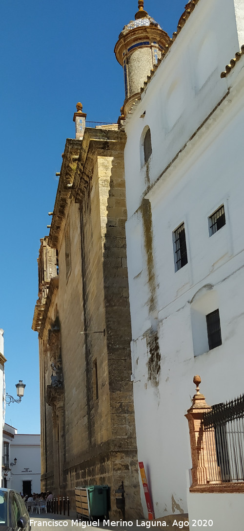 Iglesia del Salvador - Iglesia del Salvador. Fachada a la Calle El Salvador