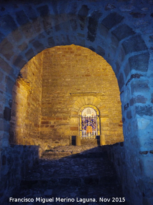Ermita de la Virgen del Castillo - Ermita de la Virgen del Castillo. Arco