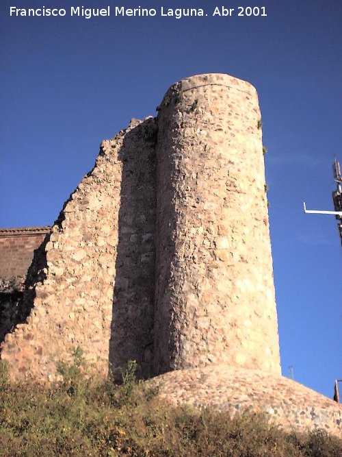 Castillo de Vilches - Castillo de Vilches. Torren esquinero circular