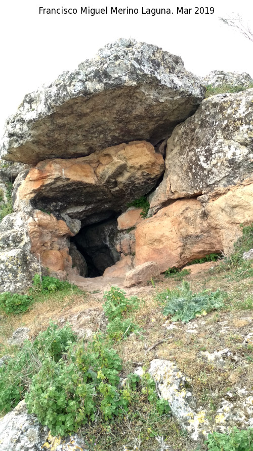 Oppidum de Giribaile - Oppidum de Giribaile. Cueva