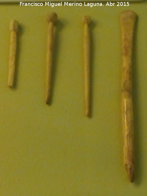 Aldea Mogn - Aldea Mogn. Instrumentos de hueso. Museo Arqueolgico Provincial de Jan