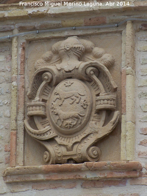 Arcos de la Quintera - Arcos de la Quintera. Escudo de los Crdenas