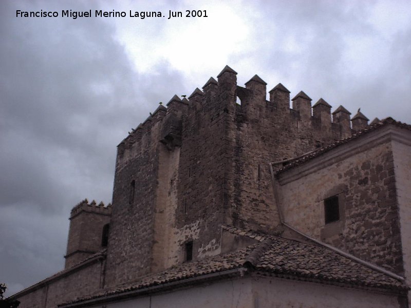 Castillo de la Fuensanta - Castillo de la Fuensanta. Parte trasera de los dos torreones