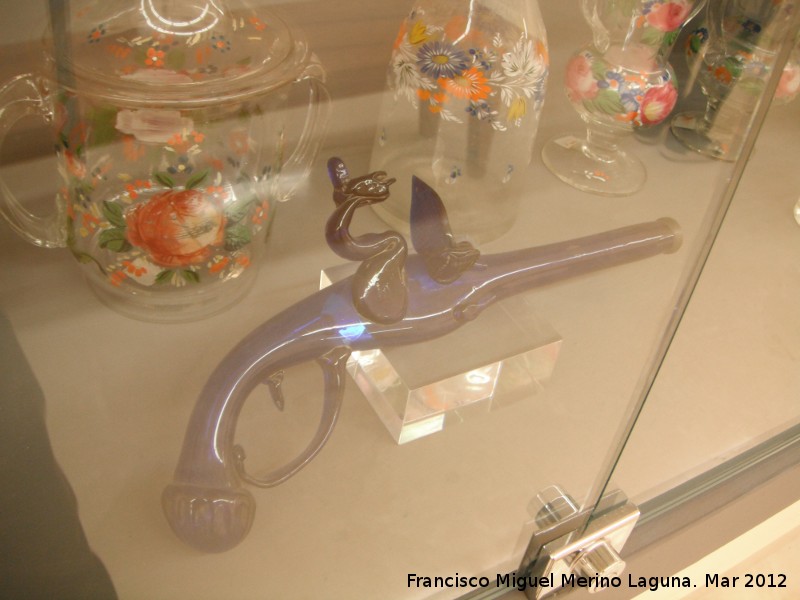Museo Cerezo Moreno - Museo Cerezo Moreno. Pistola de cristal