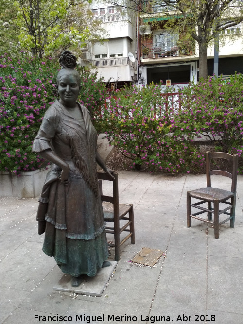 Estatua de Mara la Canastera - Estatua de Mara la Canastera. 