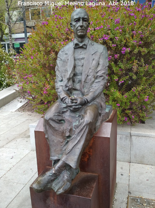 Estatua de Manuel de Falla - Estatua de Manuel de Falla. 