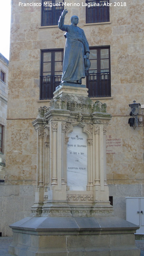 Monumento al Padre Cmara - Monumento al Padre Cmara. 