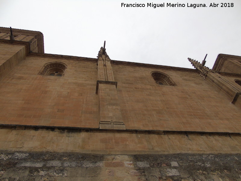 Catedral Nueva - Catedral Nueva. Contrafuertes y pinculos de la fachada norte