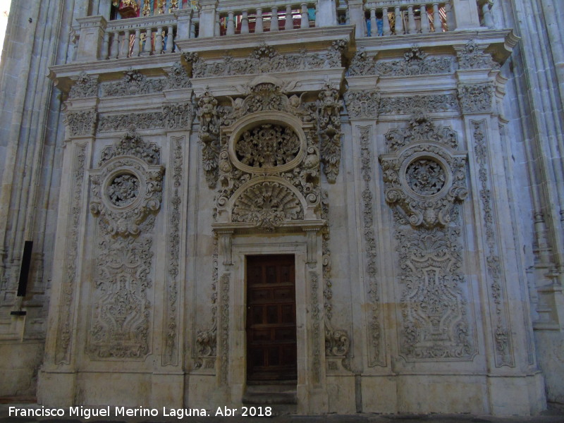 Catedral Nueva. rgano del Evangelio - Catedral Nueva. rgano del Evangelio. Puerta bajo el rgano