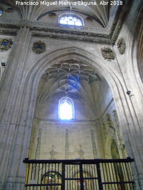 Catedral Nueva. Capilla de la Virgen del Pilar - Catedral Nueva. Capilla de la Virgen del Pilar. 