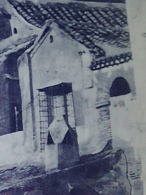 Palacio del Conde de Torralba - Palacio del Conde de Torralba. Foto antigua. 1862 Ventana y arcada. La ventana sigue igual actualmente