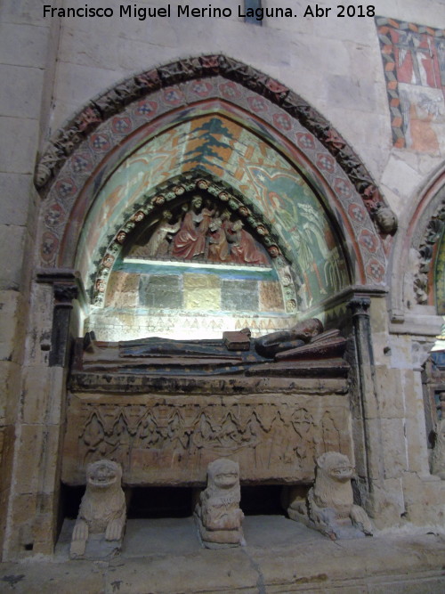 Catedral Vieja. Crucero Sur - Catedral Vieja. Crucero Sur. Sepulcro