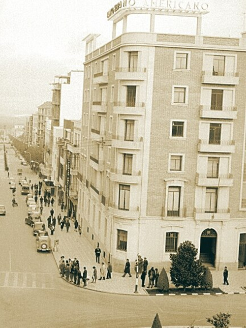 Antiguo Banco Hispano Americano - Antiguo Banco Hispano Americano. Foto antigua