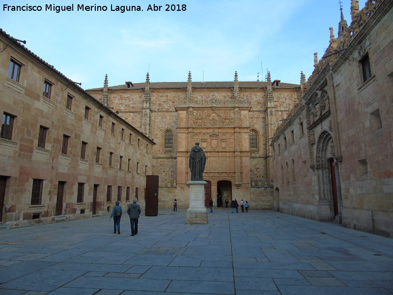 Patio de Escuelas - Patio de Escuelas. 