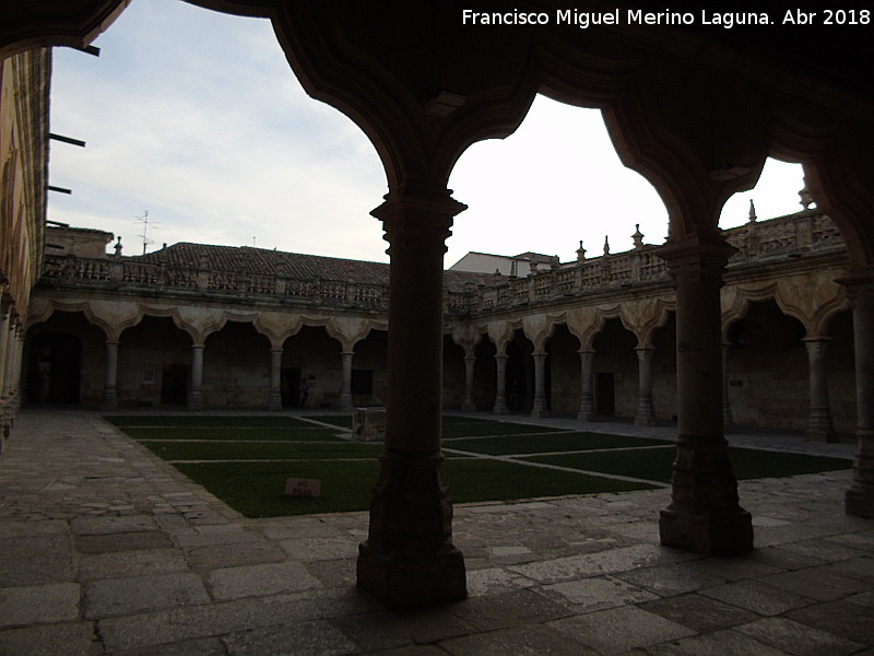 Escuelas Menores - Escuelas Menores. Patio