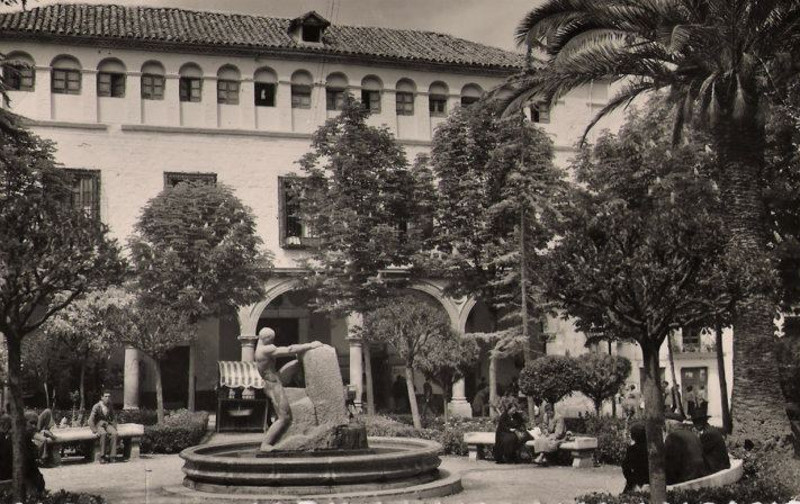 Plaza Den Mazas - Plaza Den Mazas. Foto antigua