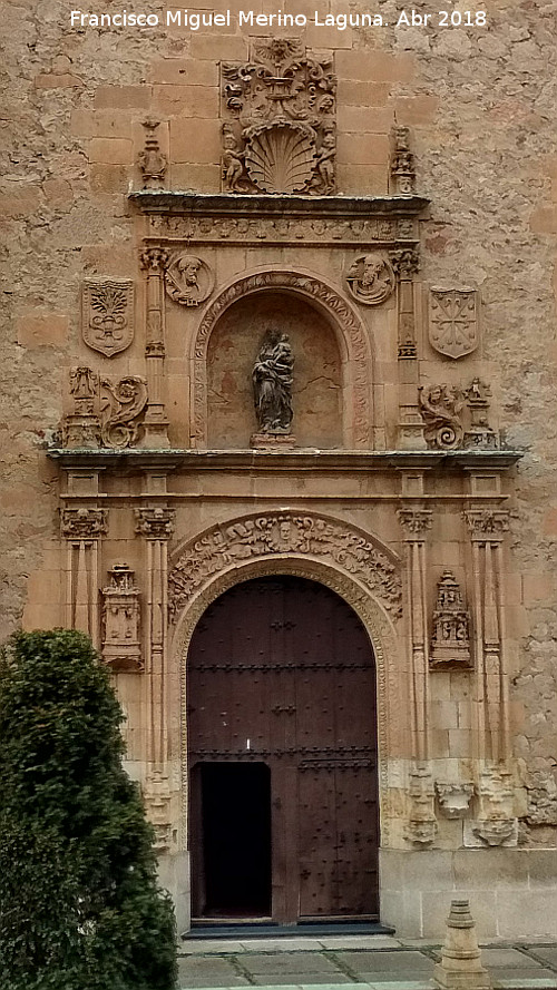 Convento de las Dueas - Convento de las Dueas. Portada