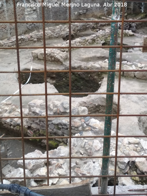 Excavacin arqueolgica del Bar Sebas - Excavacin arqueolgica del Bar Sebas. 