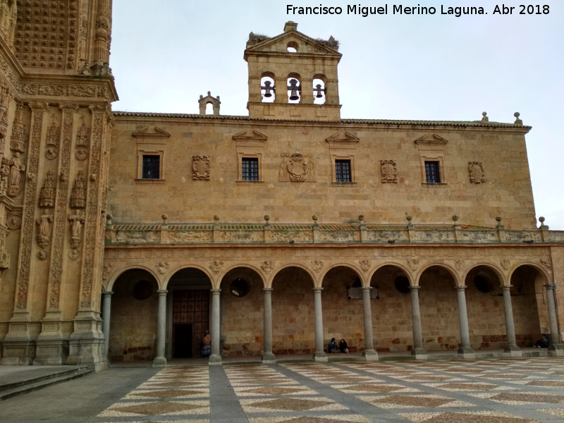 Convento de San Esteban. Prtico - Convento de San Esteban. Prtico. 