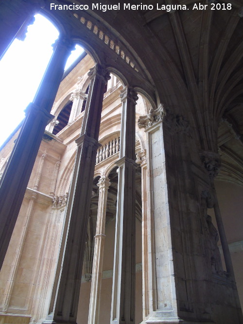 Convento de San Esteban. Claustro - Convento de San Esteban. Claustro. 