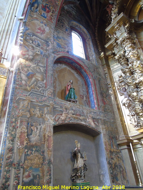 Convento de San Esteban. Capilla de la Virgen del Rosario - Convento de San Esteban. Capilla de la Virgen del Rosario. Lateral