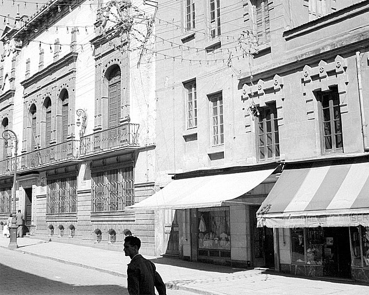 Edificio de la Calle Bernab Soriano n 23 - Edificio de la Calle Bernab Soriano n 23. Foto antigua