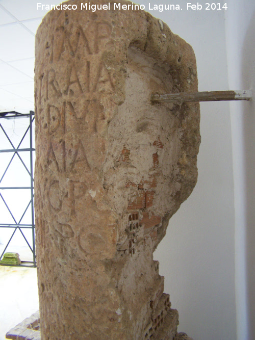 Necrpolis del Salido Alto - Necrpolis del Salido Alto. Miliario romano. Museo Arqueolgico de Santisteban