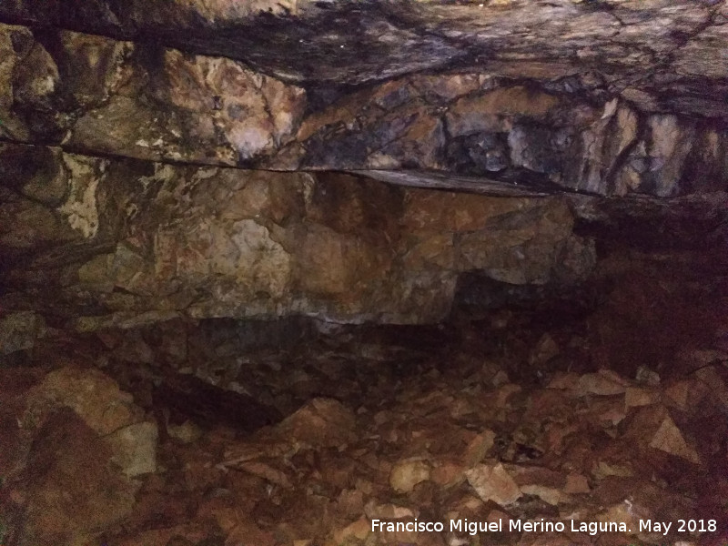 Cueva de El Mansegoso - Cueva de El Mansegoso. 