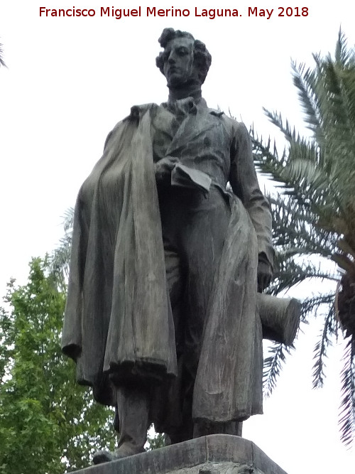 Monumento al Duque de Rivas - Monumento al Duque de Rivas. Estatua