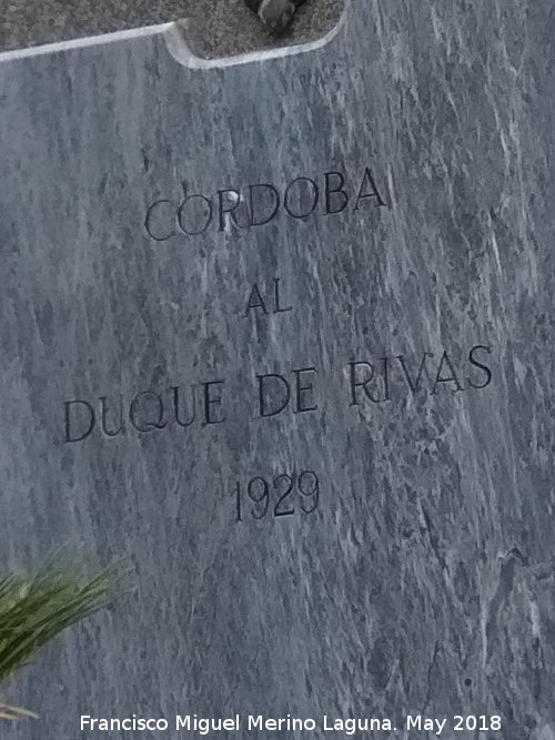 Monumento al Duque de Rivas - Monumento al Duque de Rivas. Placa