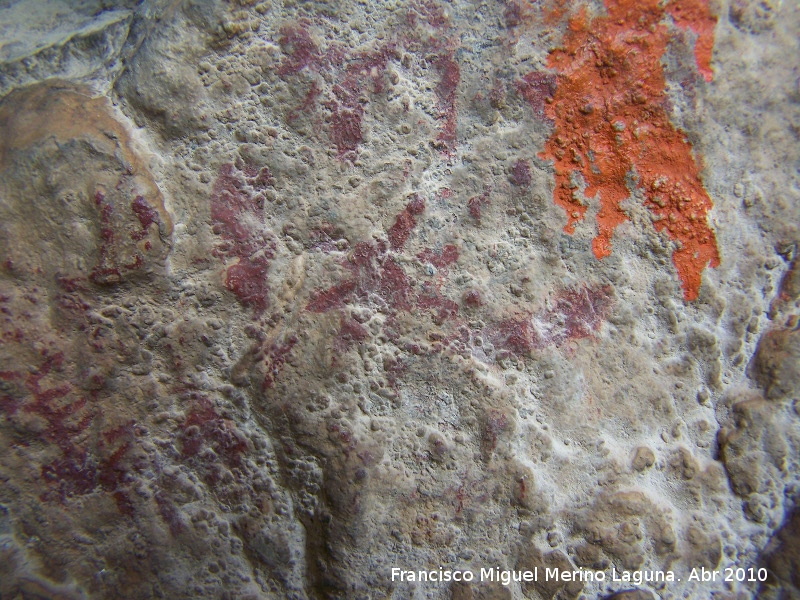 Pinturas rupestres de la Cueva de los Herreros Grupo XI - Pinturas rupestres de la Cueva de los Herreros Grupo XI. Parte del subgrupo principal