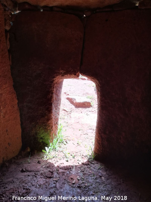 Dolmen de los Arcos - Dolmen de los Arcos. Puerta