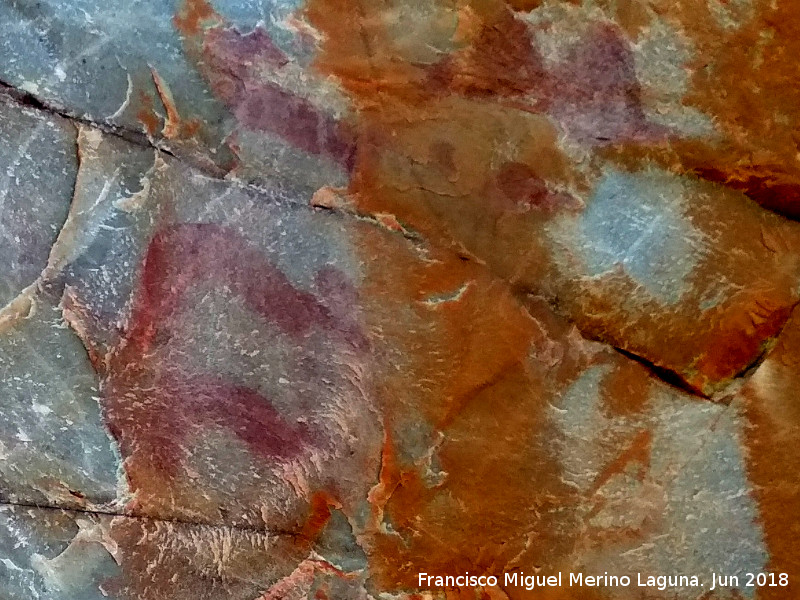 Pinturas rupestres del Puntal - Pinturas rupestres del Puntal. Arcos y los dos semicrculos del grupo I