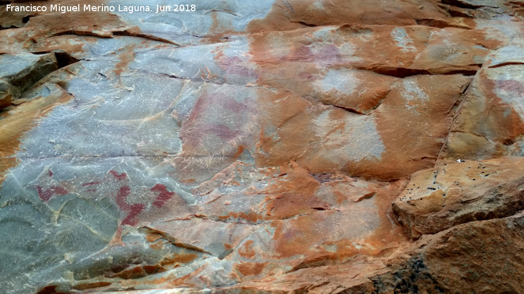 Pinturas rupestres del Puntal - Pinturas rupestres del Puntal. Parte derecha del grupo I