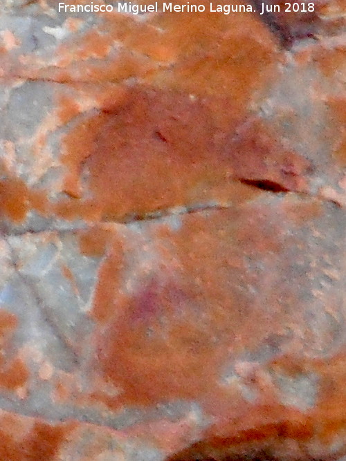 Pinturas rupestres del Puntal - Pinturas rupestres del Puntal. Semicrculo y punto del grupo I