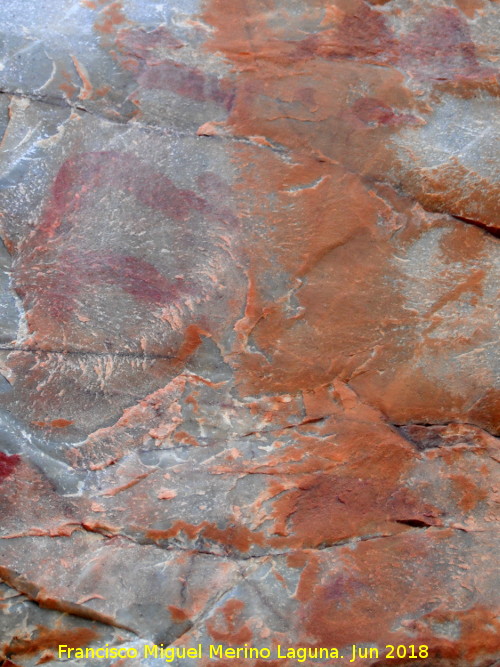 Pinturas rupestres del Puntal - Pinturas rupestres del Puntal. Arcos a la derecha del grupo I