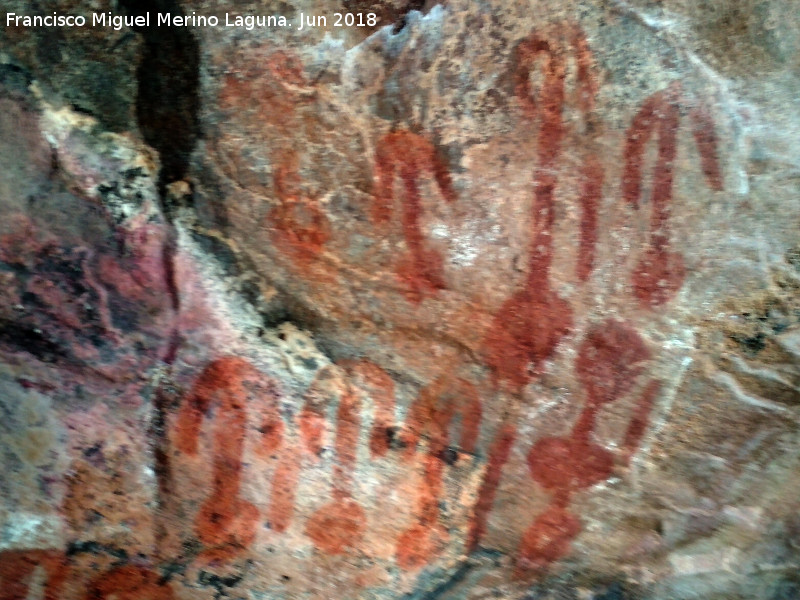 Pinturas rupestres de la Cueva Chica - Pinturas rupestres de la Cueva Chica. 