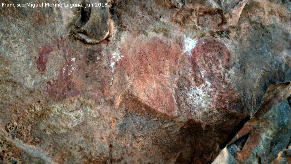Pinturas rupestres de la Cueva Chica - Pinturas rupestres de la Cueva Chica. 