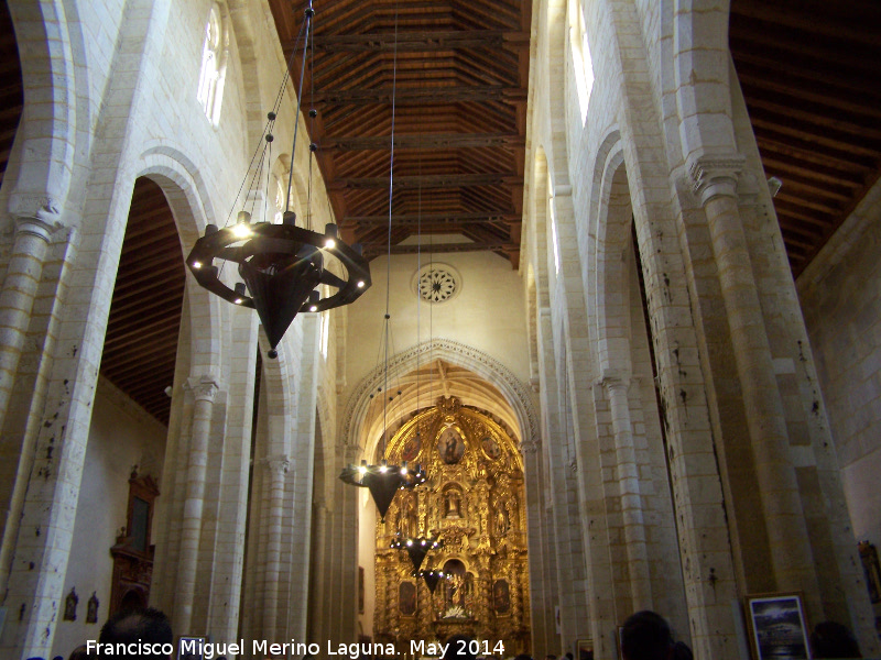 Iglesia de San Pedro - Iglesia de San Pedro. Interior