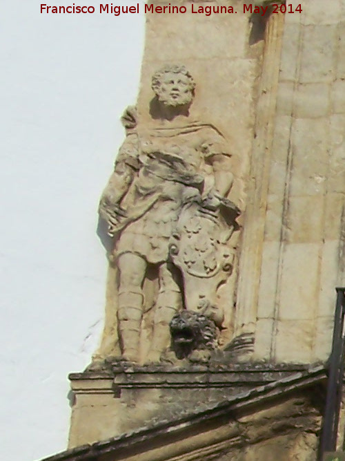 Palacio de Viana - Palacio de Viana. Escudo izquierdo