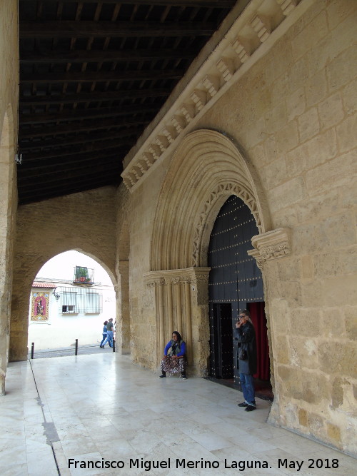 Iglesia de San Lorenzo - Iglesia de San Lorenzo. Porche