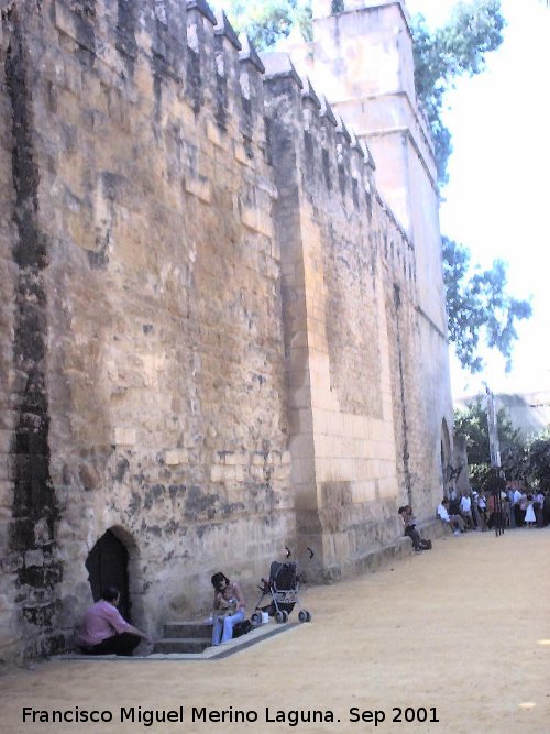 Alczar de los Reyes Catlicos - Alczar de los Reyes Catlicos. Extramuros