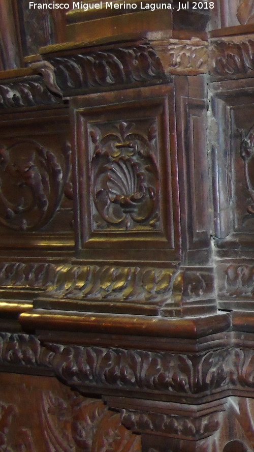 Catedral de Jan. Coro. El abrazo en la Puerta Dorada - Catedral de Jan. Coro. El abrazo en la Puerta Dorada. Basa de la izquierda