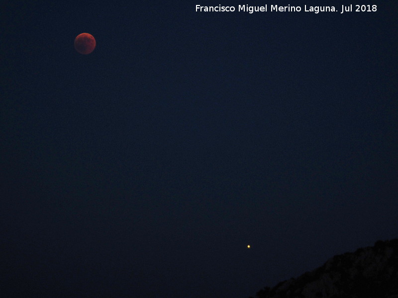 Marte - Marte. La Luna en eclipse y Marte. Llano de Mingo - Los Villares