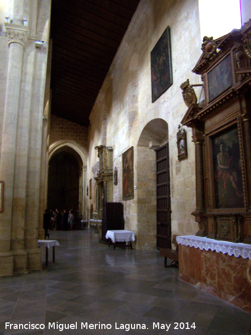 Iglesia de Santa Marina de las Aguas Santas - Iglesia de Santa Marina de las Aguas Santas. Nave lateral