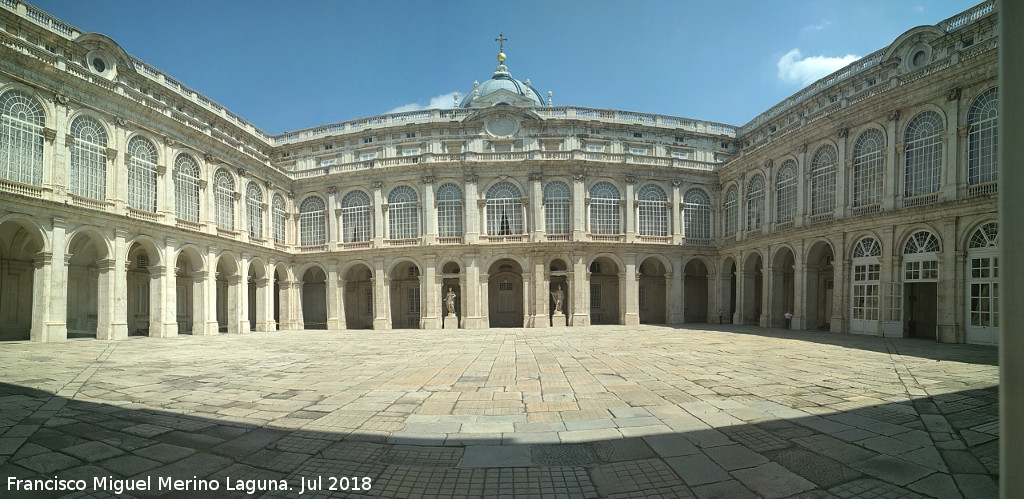 Palacio Real. Patio Central - Palacio Real. Patio Central. 