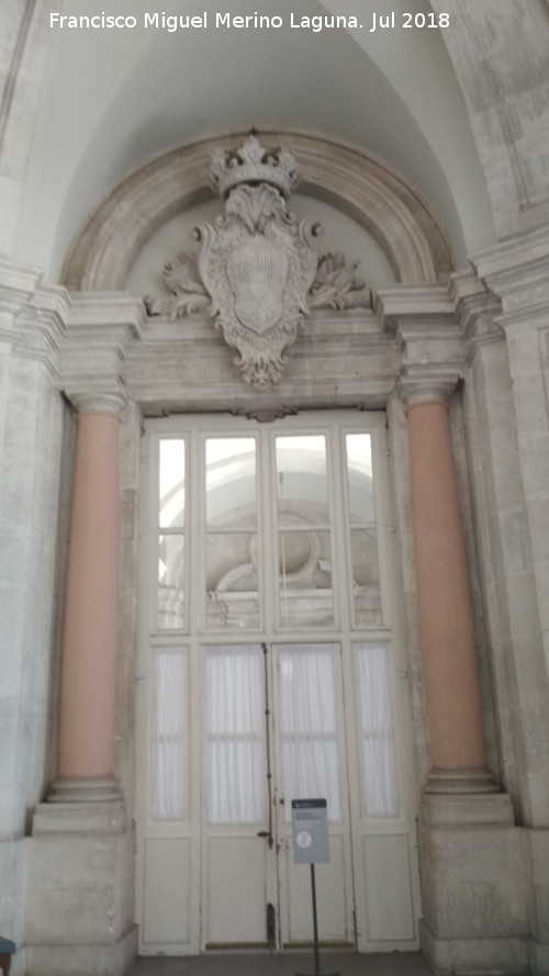 Palacio Real. Zagun - Palacio Real. Zagun. Puerta interna