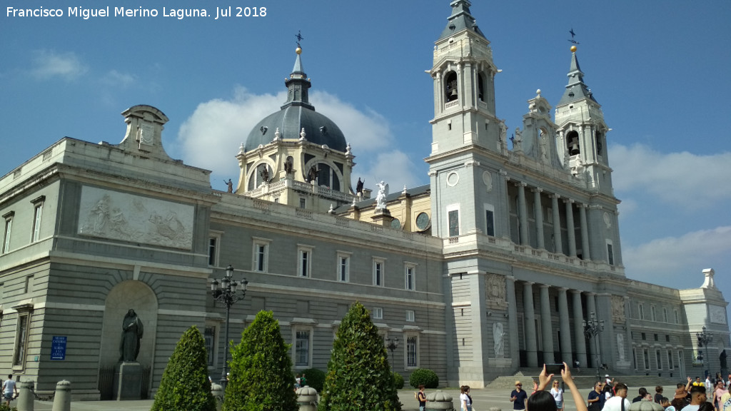 Catedral de la Almudena - Catedral de la Almudena. 