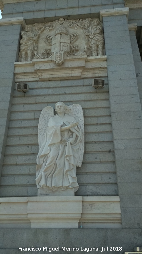 Catedral de la Almudena - Catedral de la Almudena. 