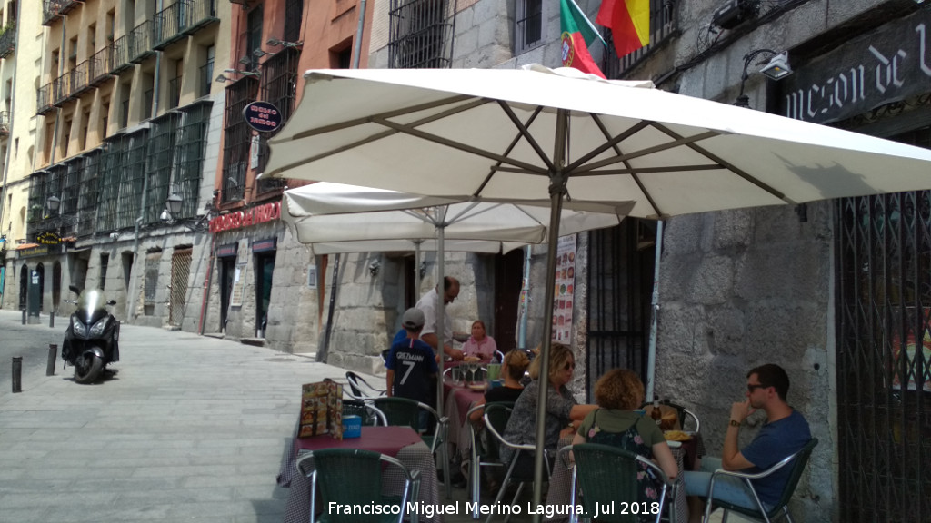 Plaza Mayor - Plaza Mayor. Talud de contencin en la Cava de San Miguel